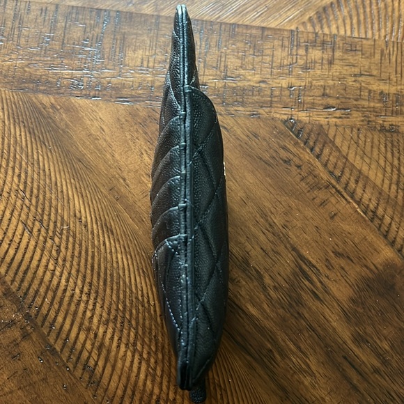 CHANEL Quilted Diamond cardholder zipped wallet. Gently used Navy Blue. - Picture 9 of 11